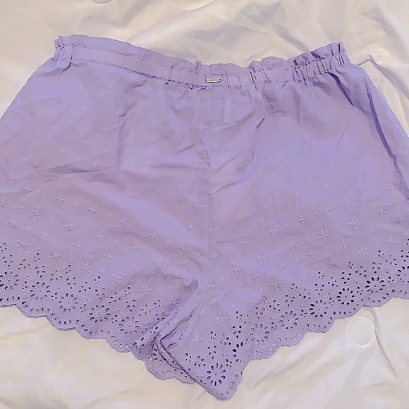 🔥4 for $30 NWT Gilly Hicks Sleep Shorts with Lace in Lavender 💜 - Picture 4 of 8